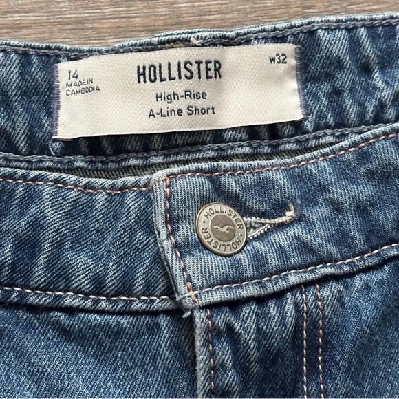 Hollister High Rise A-Line Shorts Floral Embroidery - Picture 3 of 4